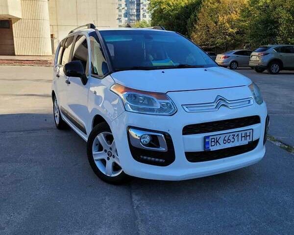 Белый Ситроен С3 Пикассо, объемом двигателя 1.6 л и пробегом 181 тыс. км за 8750 $, фото 1 на Automoto.ua