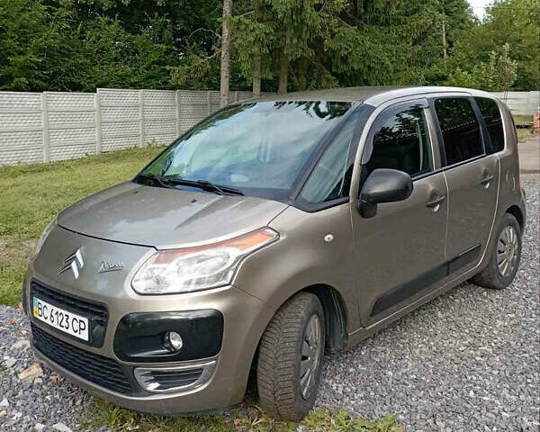 Бежевий Сітроен С3 Пікассо, об'ємом двигуна 1.4 л та пробігом 270 тис. км за 5400 $, фото 1 на Automoto.ua