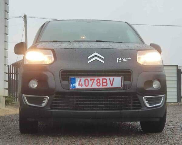 Чорний Сітроен С3 Пікассо, об'ємом двигуна 1.6 л та пробігом 191 тис. км за 4800 $, фото 1 на Automoto.ua