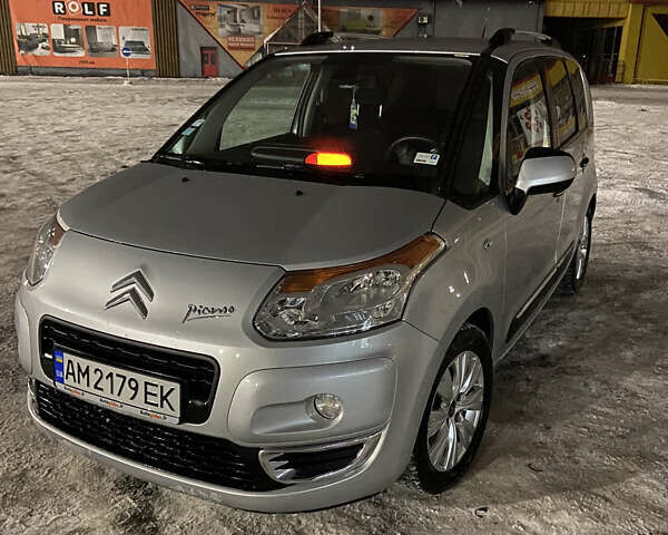 Сірий Сітроен С3 Пікассо, об'ємом двигуна 1.6 л та пробігом 151 тис. км за 6800 $, фото 1 на Automoto.ua