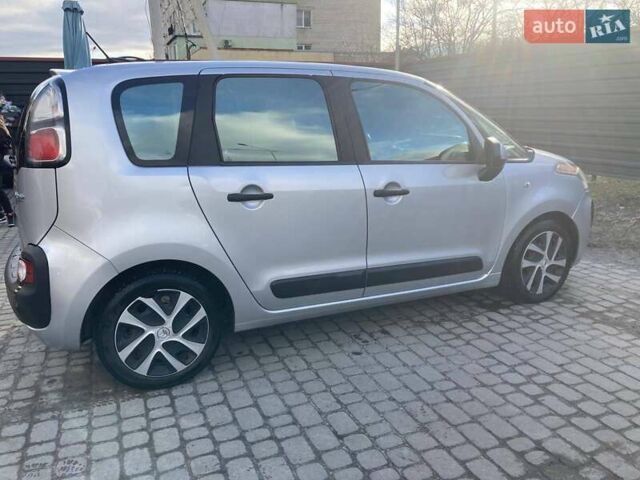 Серый Ситроен С3 Пикассо, объемом двигателя 1.56 л и пробегом 152 тыс. км за 6700 $, фото 1 на Automoto.ua