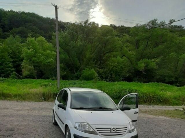 Белый Ситроен С3, объемом двигателя 1.4 л и пробегом 350 тыс. км за 3500 $, фото 1 на Automoto.ua