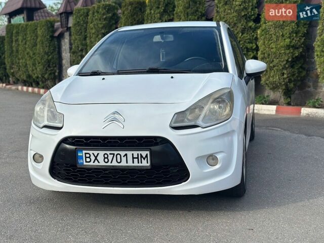 Белый Ситроен С3, объемом двигателя 1.4 л и пробегом 277 тыс. км за 4200 $, фото 1 на Automoto.ua