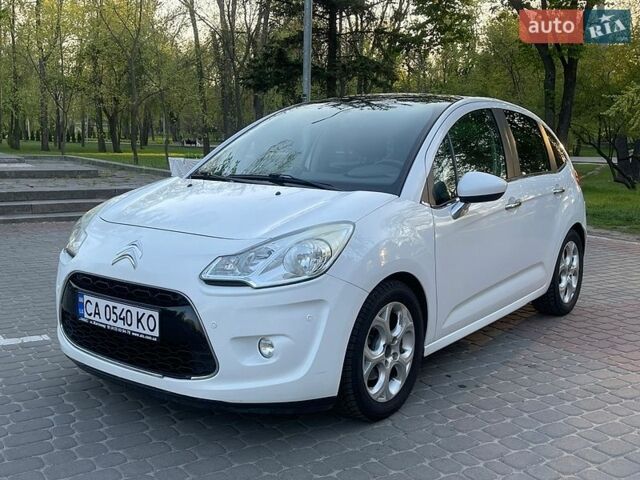Белый Ситроен С3, объемом двигателя 1.6 л и пробегом 167 тыс. км за 5200 $, фото 1 на Automoto.ua