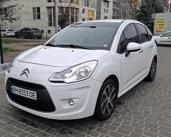 Белый Ситроен С3, объемом двигателя 1.4 л и пробегом 191 тыс. км за 4900 $, фото 1 на Automoto.ua