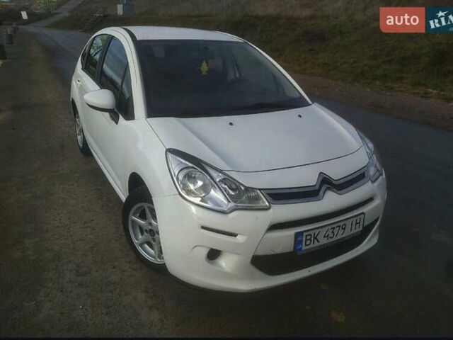 Белый Ситроен С3, объемом двигателя 1.56 л и пробегом 170 тыс. км за 6999 $, фото 1 на Automoto.ua