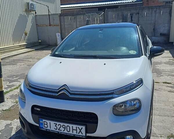 Белый Ситроен С3, объемом двигателя 1.2 л и пробегом 62 тыс. км за 9500 $, фото 1 на Automoto.ua