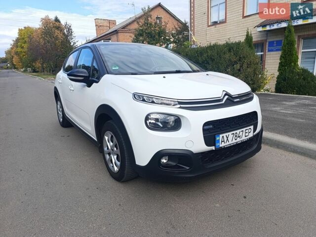 Белый Ситроен С3, объемом двигателя 1.2 л и пробегом 134 тыс. км за 9200 $, фото 1 на Automoto.ua