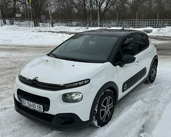 Белый Ситроен С3, объемом двигателя 1.2 л и пробегом 140 тыс. км за 7300 $, фото 1 на Automoto.ua
