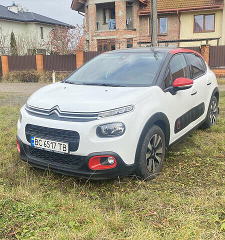 Белый Ситроен С3, объемом двигателя 1.2 л и пробегом 126 тыс. км за 10800 $, фото 1 на Automoto.ua