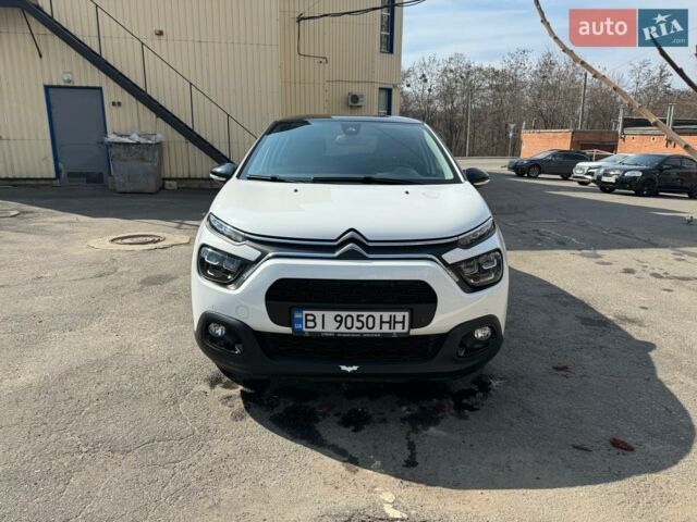 Белый Ситроен С3, объемом двигателя 1.2 л и пробегом 13 тыс. км за 17999 $, фото 1 на Automoto.ua