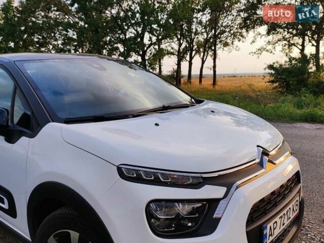 Белый Ситроен С3, объемом двигателя 1.2 л и пробегом 26 тыс. км за 18000 $, фото 1 на Automoto.ua