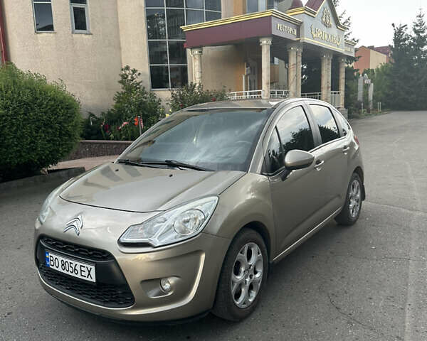 Бежевий Сітроен С3, об'ємом двигуна 1.6 л та пробігом 110 тис. км за 5500 $, фото 1 на Automoto.ua