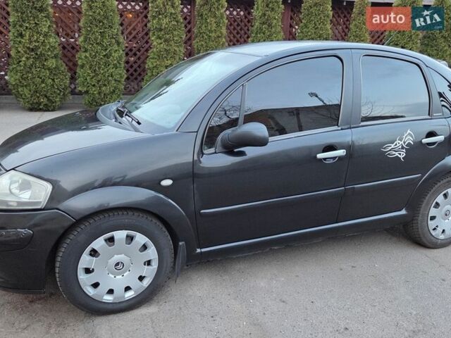 Черный Ситроен С3, объемом двигателя 1.4 л и пробегом 298 тыс. км за 3800 $, фото 1 на Automoto.ua