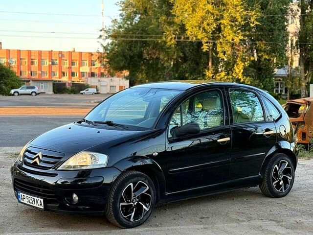 Чорний Сітроен С3, об'ємом двигуна 1.4 л та пробігом 190 тис. км за 3200 $, фото 1 на Automoto.ua