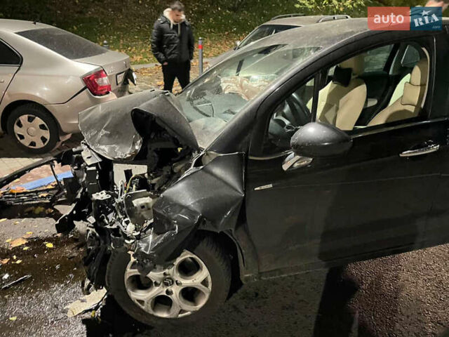 Чорний Сітроен С3, об'ємом двигуна 1.6 л та пробігом 260 тис. км за 2200 $, фото 1 на Automoto.ua