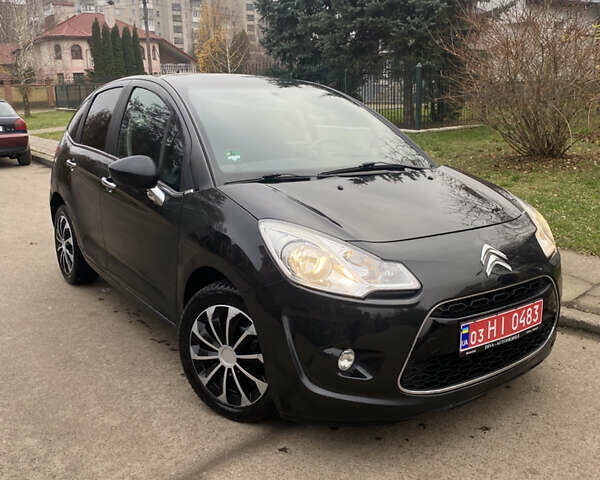 Черный Ситроен С3, объемом двигателя 1.4 л и пробегом 190 тыс. км за 5250 $, фото 1 на Automoto.ua