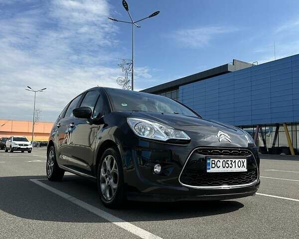 Черный Ситроен С3, объемом двигателя 1.4 л и пробегом 225 тыс. км за 8000 $, фото 1 на Automoto.ua