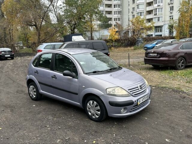 Фиолетовый Ситроен С3, объемом двигателя 1.4 л и пробегом 250 тыс. км за 3200 $, фото 1 на Automoto.ua