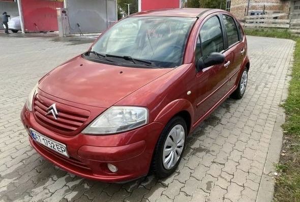Красный Ситроен С3, объемом двигателя 1.6 л и пробегом 200 тыс. км за 4300 $, фото 1 на Automoto.ua