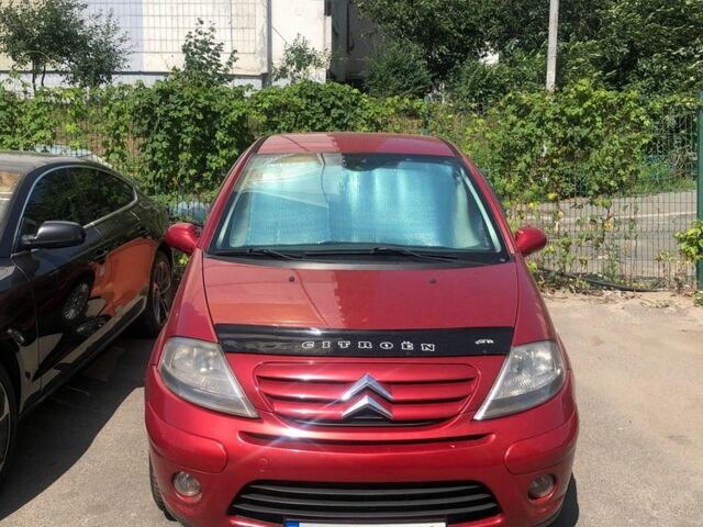 Красный Ситроен С3, объемом двигателя 1.4 л и пробегом 160 тыс. км за 5000 $, фото 1 на Automoto.ua