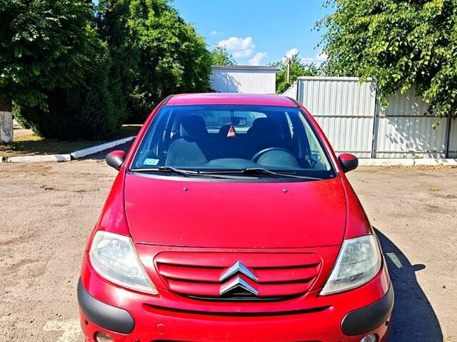 Красный Ситроен С3, объемом двигателя 1.4 л и пробегом 217 тыс. км за 4500 $, фото 1 на Automoto.ua