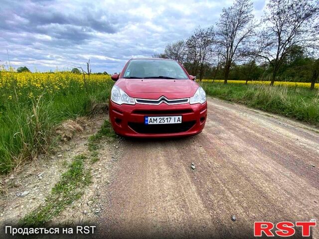 Красный Ситроен С3, объемом двигателя 1.2 л и пробегом 208 тыс. км за 6800 $, фото 1 на Automoto.ua