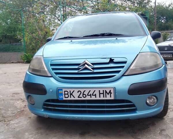 Ситроен С3, объемом двигателя 1.4 л и пробегом 260 тыс. км за 3700 $, фото 1 на Automoto.ua
