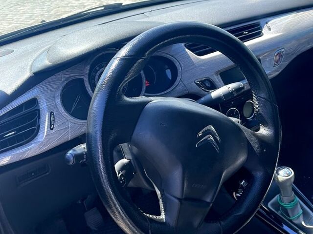 Ситроен С3, объемом двигателя 1.4 л и пробегом 150 тыс. км за 5500 $, фото 1 на Automoto.ua