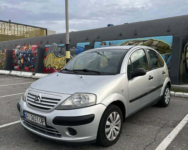 Серый Ситроен С3, объемом двигателя 1.4 л и пробегом 240 тыс. км за 2450 $, фото 1 на Automoto.ua