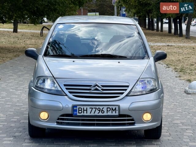 Серый Ситроен С3, объемом двигателя 1.4 л и пробегом 258 тыс. км за 3999 $, фото 1 на Automoto.ua