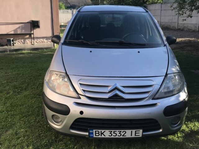 Сірий Сітроен С3, об'ємом двигуна 1.4 л та пробігом 220 тис. км за 2850 $, фото 1 на Automoto.ua