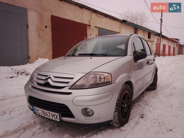 Серый Ситроен С3, объемом двигателя 1.36 л и пробегом 200 тыс. км за 3400 $, фото 1 на Automoto.ua
