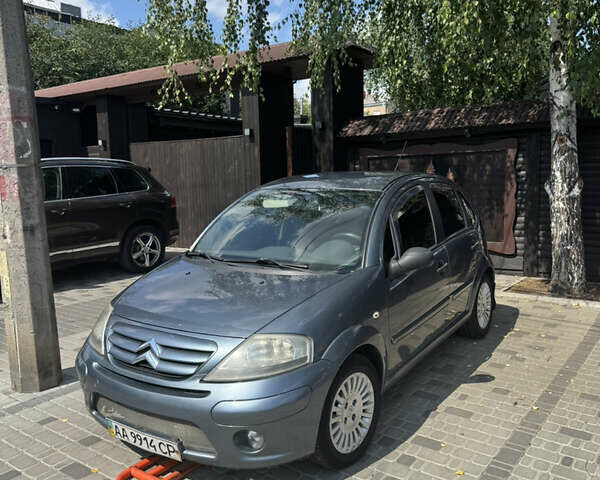 Серый Ситроен С3, объемом двигателя 1.36 л и пробегом 210 тыс. км за 4100 $, фото 1 на Automoto.ua