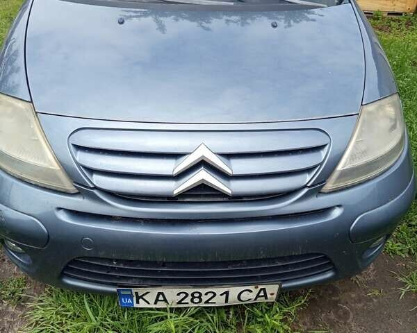 Серый Ситроен С3, объемом двигателя 1.4 л и пробегом 185 тыс. км за 4450 $, фото 1 на Automoto.ua