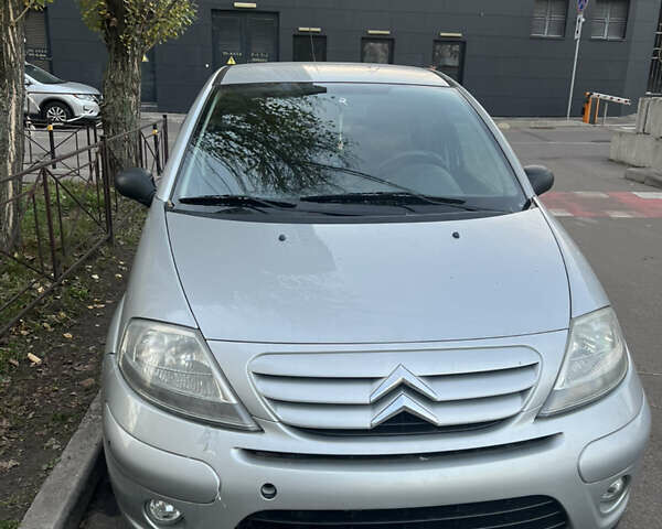 Серый Ситроен С3, объемом двигателя 1.36 л и пробегом 41 тыс. км за 5000 $, фото 1 на Automoto.ua