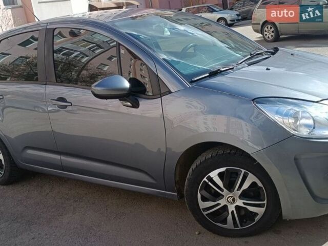 Сірий Сітроен С3, об'ємом двигуна 1.4 л та пробігом 221 тис. км за 4600 $, фото 1 на Automoto.ua