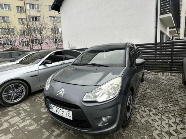 Серый Ситроен С3, объемом двигателя 1.4 л и пробегом 218 тыс. км за 4900 $, фото 1 на Automoto.ua