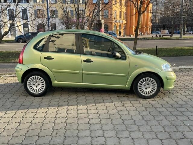 Зеленый Ситроен С3, объемом двигателя 1 л и пробегом 157 тыс. км за 3300 $, фото 1 на Automoto.ua