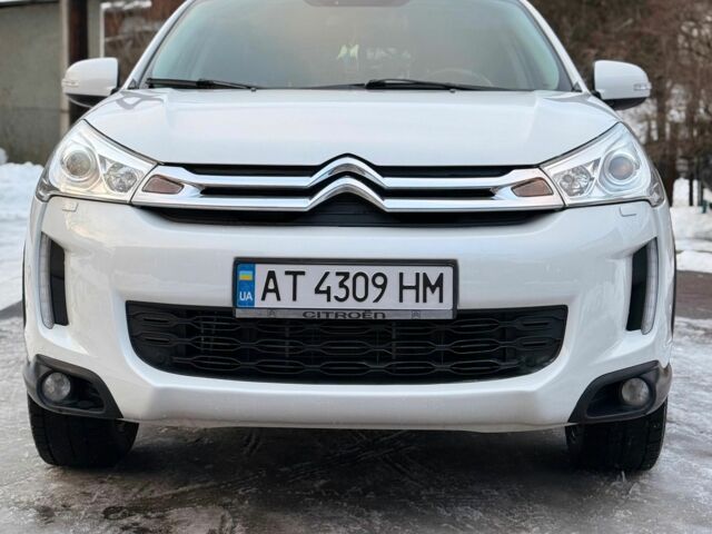 Белый Ситроен С4 Аиркросс, объемом двигателя 1.8 л и пробегом 220 тыс. км за 11500 $, фото 1 на Automoto.ua