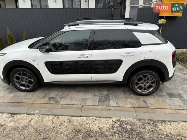 Білий Сітроен C4 Кактус, об'ємом двигуна 1.56 л та пробігом 155 тис. км за 8700 $, фото 1 на Automoto.ua