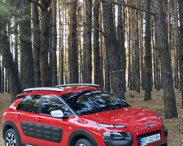 Червоний Сітроен C4 Кактус, об'ємом двигуна 1.2 л та пробігом 147 тис. км за 9300 $, фото 1 на Automoto.ua