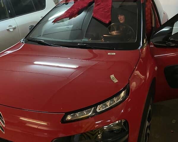 Ситроен C4 Кактус, объемом двигателя 1.56 л и пробегом 220 тыс. км за 9600 $, фото 1 на Automoto.ua