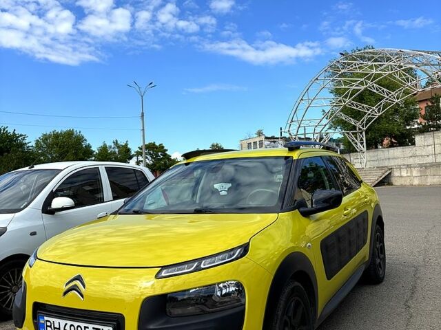 Жовтий Сітроен C4 Кактус, об'ємом двигуна 1.6 л та пробігом 88 тис. км за 9700 $, фото 1 на Automoto.ua