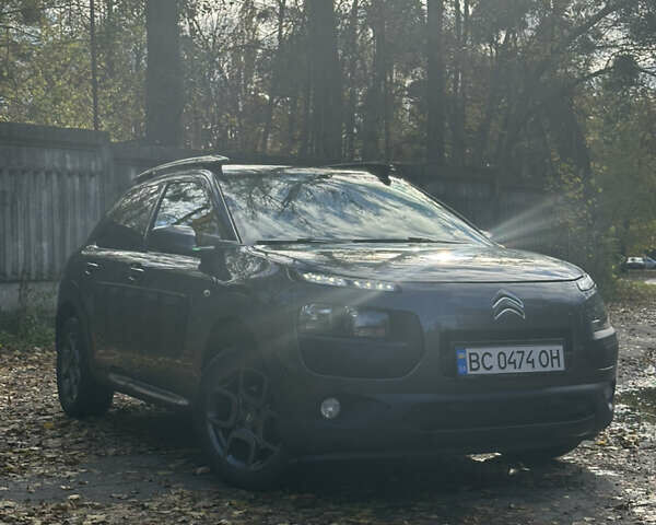 Серый Ситроен C4 Кактус, объемом двигателя 1.56 л и пробегом 109 тыс. км за 10000 $, фото 1 на Automoto.ua