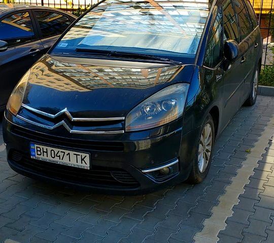Черный Ситроен Ц4 Гранд Пикассо, объемом двигателя 2 л и пробегом 280 тыс. км за 4600 $, фото 1 на Automoto.ua