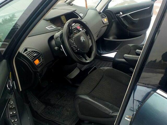 Ситроен Ц4 Гранд Пикассо, объемом двигателя 1.6 л и пробегом 233 тыс. км за 4700 $, фото 1 на Automoto.ua