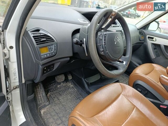 Белый Ситроен С4 Пикассо, объемом двигателя 1.6 л и пробегом 342 тыс. км за 6500 $, фото 1 на Automoto.ua