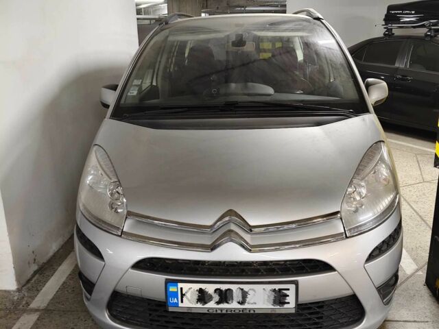 Белый Ситроен С4 Пикассо, объемом двигателя 2.4 л и пробегом 226 тыс. км за 7100 $, фото 1 на Automoto.ua