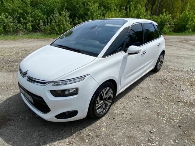 Белый Ситроен С4 Пикассо, объемом двигателя 2 л и пробегом 170 тыс. км за 8990 $, фото 1 на Automoto.ua